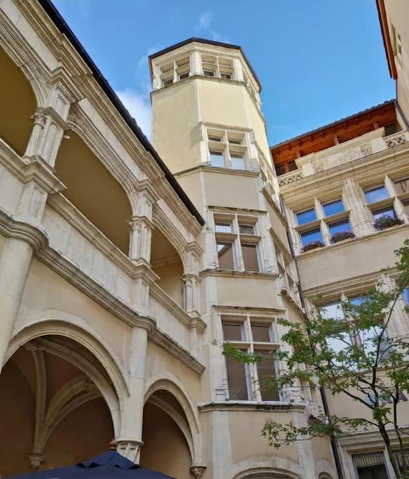 Loasis - Duplex T4 Hypercentre Apartment Villefranche-sur-Saone Luaran gambar
